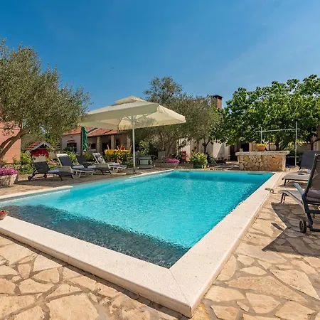 Strkalj Zadarvillas *