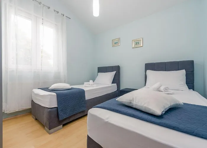 Strkalj Zadarvillas Murvica (Policnik)
